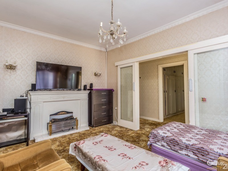 1 Holden Avenue, Woodville West SA 5011