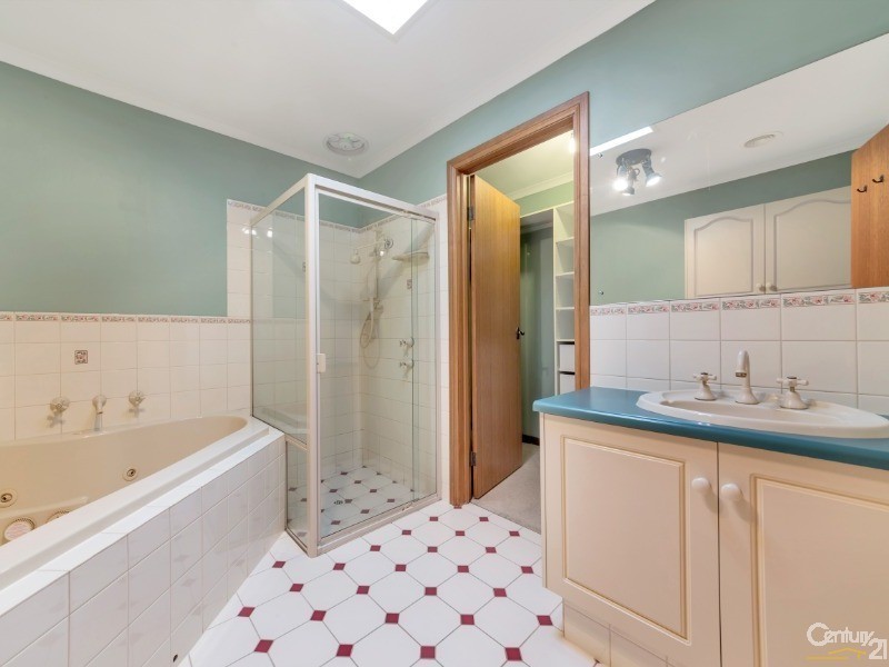 7 Caroline Drive, Allenby Gardens SA 5009