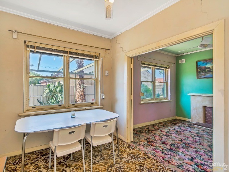 2 Arooma Street, Findon SA 5023