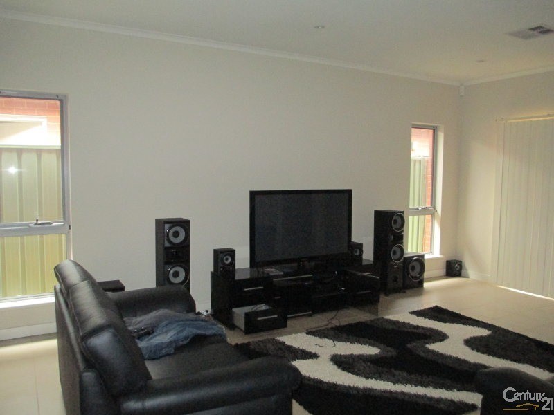 41 Franklin Avenue, Mawson Lakes SA 5095