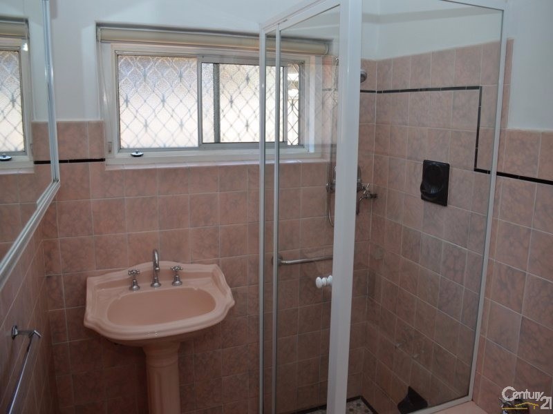 100 Beach Street, Grange SA 5022