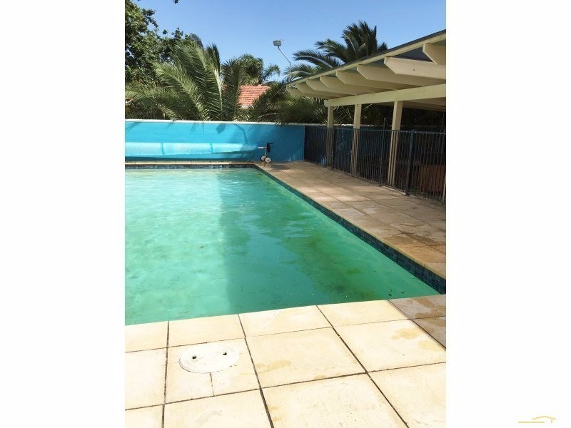 26 Hughes Avenue, Henley Beach SA 5022