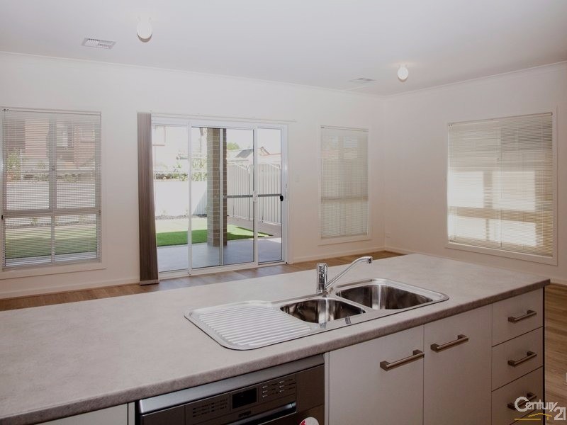 4 Parkhouse Avenue, Seaton SA 5023