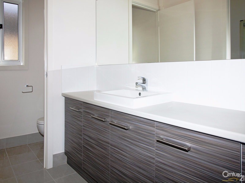 4 Parkhouse Avenue, Seaton SA 5023