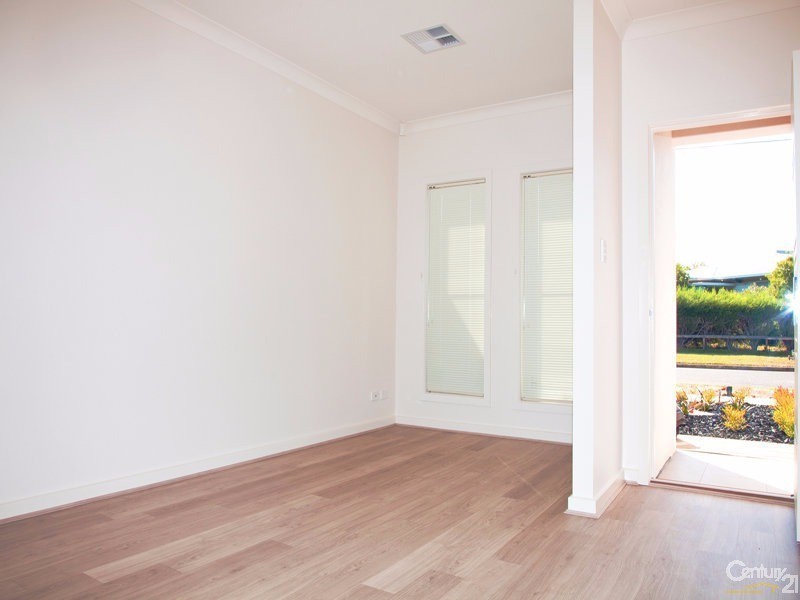 4 Parkhouse Avenue, Seaton SA 5023