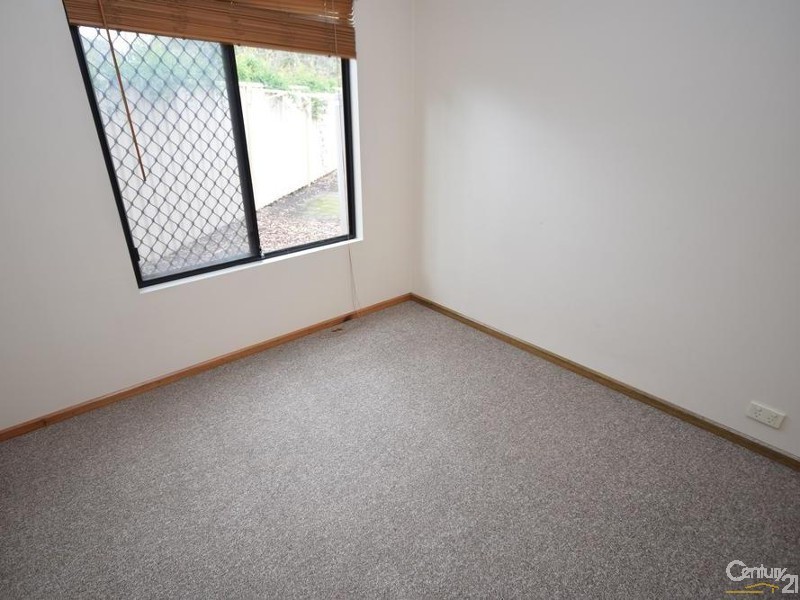 1/2 Mildura Court, Hope Valley SA 5090