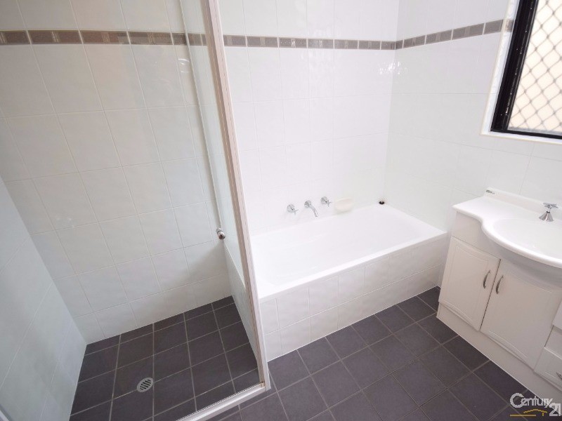 1/2 Mildura Court, Hope Valley SA 5090