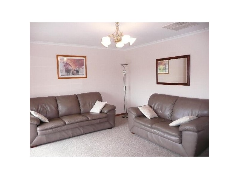 11 Brooks Circuit, Woodcroft SA 5162