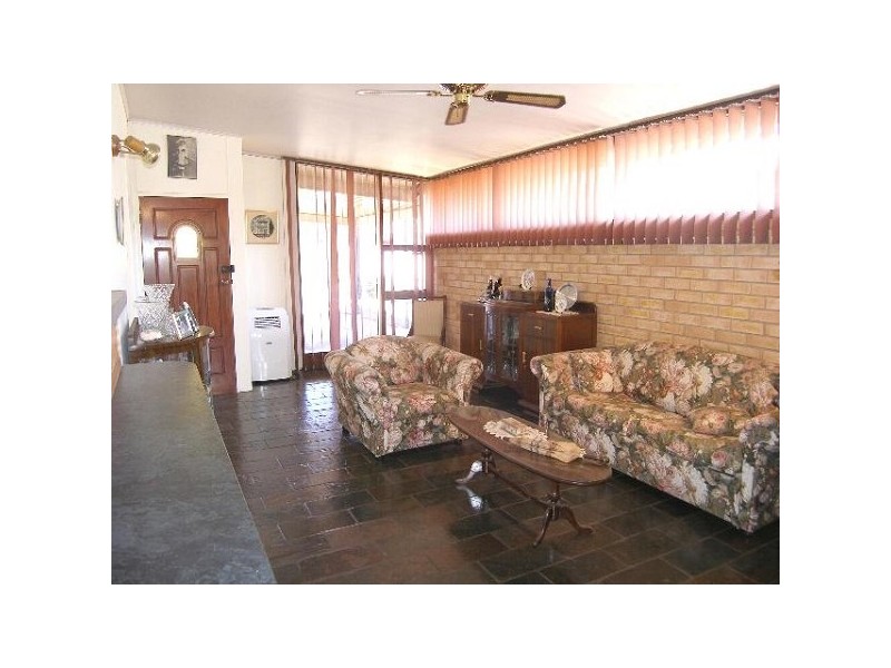 14 Avalon Road, Marion SA 5043