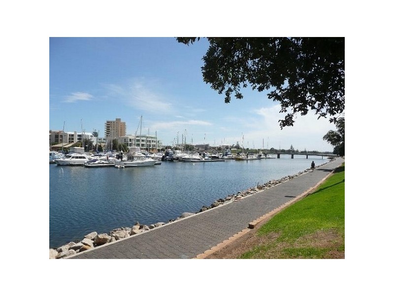 4 Russell Street, Glenelg North SA 5045