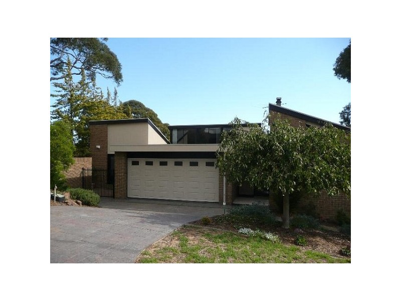 27 Kingfisher Circuit, Flagstaff Hill SA 5159