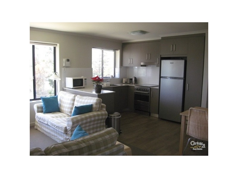 27/18 Broadway, Glenelg South SA 5045