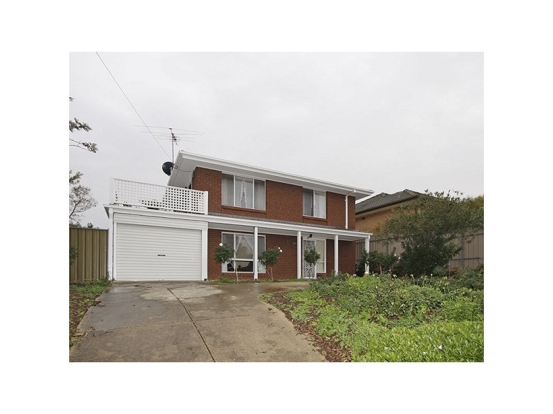 39 Angas Crescent, Marino SA 5049