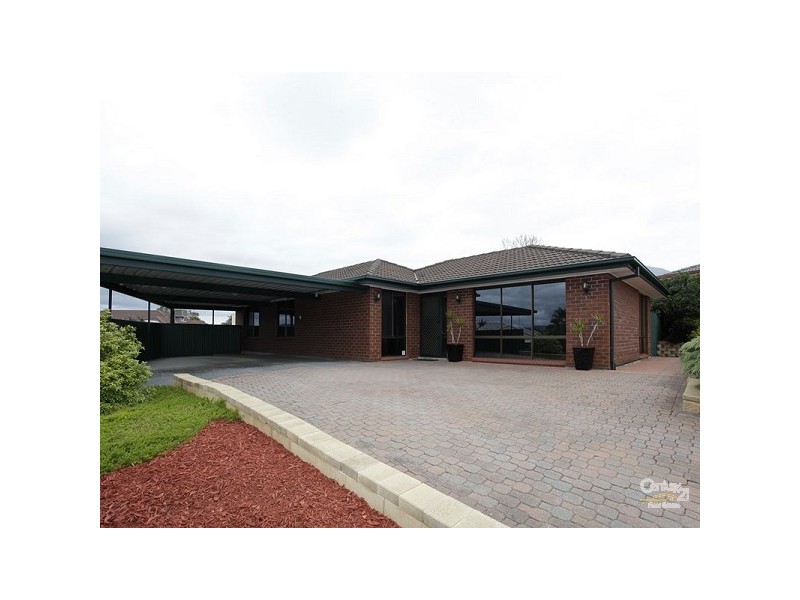 33 Doulton Drive,, Trott Park SA 5158