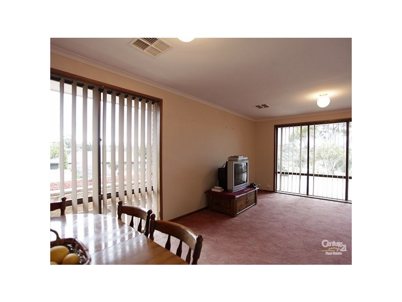 33 Doulton Drive,, Trott Park SA 5158