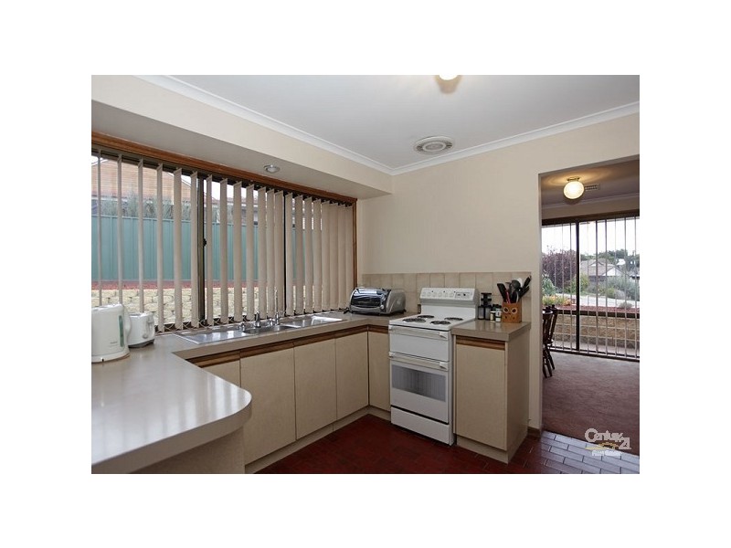 33 Doulton Drive,, Trott Park SA 5158