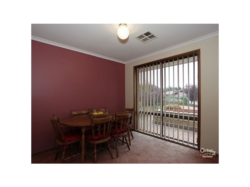 33 Doulton Drive,, Trott Park SA 5158
