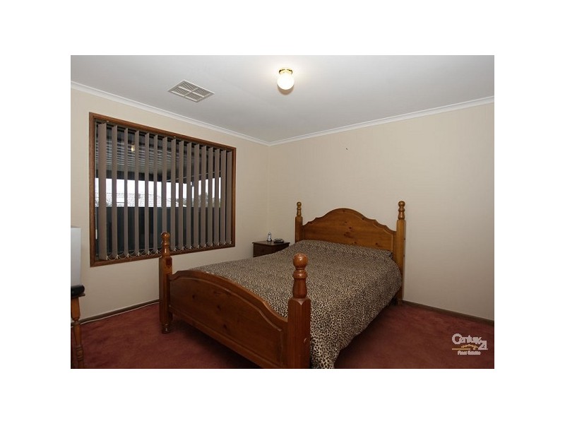 33 Doulton Drive,, Trott Park SA 5158