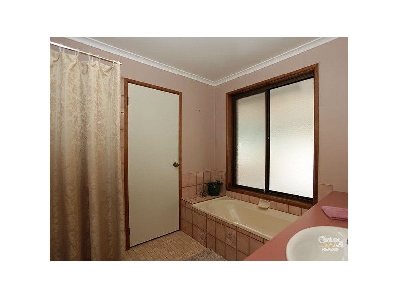 33 Doulton Drive,, Trott Park SA 5158