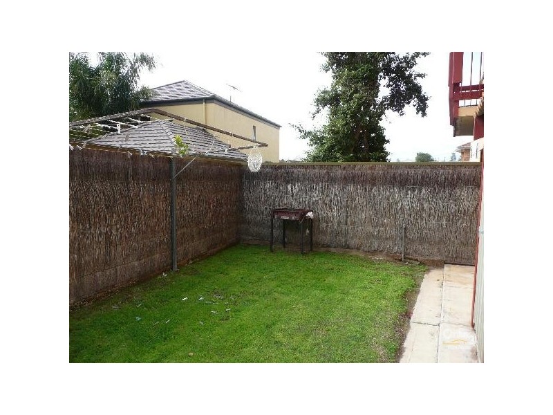 17/3 Broadway, Glenelg South SA 5045