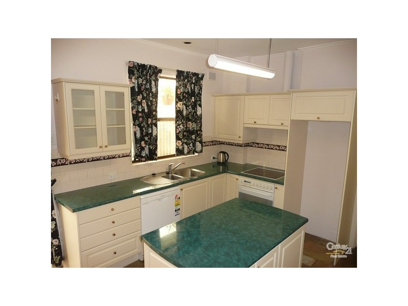 1 Birdwood Close, North Plympton SA 5037
