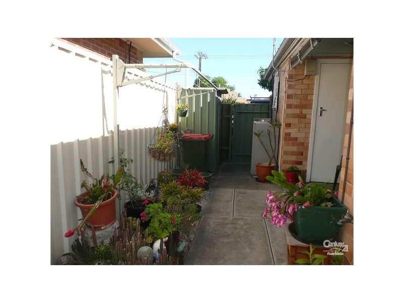 Unit 1, 536 Cross Road, Glandore SA 5037