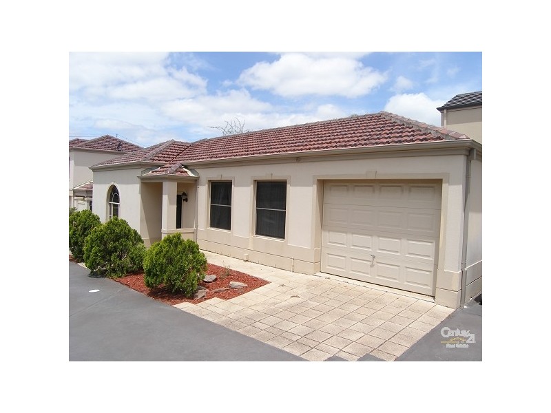 Unit  2-123 Military Road, Tennyson SA 5022