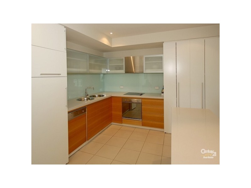 Apt. 709 Oaks / Pier Hotel, Glenelg SA 5045
