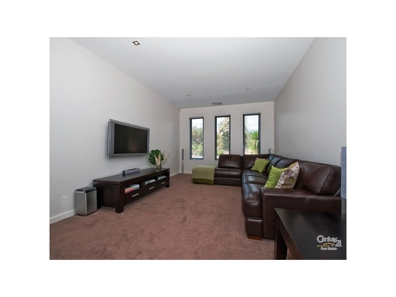 12 Hume Street, Seaview Downs SA 5049