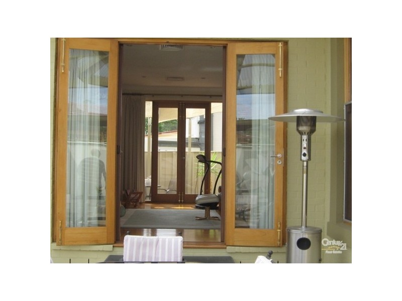 5 Tassie Street, Glenelg SA 5045