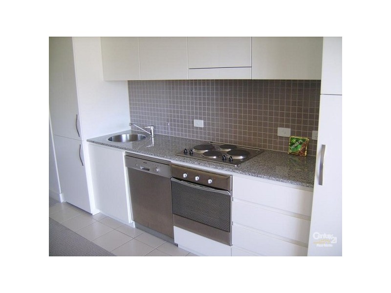 303/529/16 Holdfast Promenade, Glenelg SA 5045