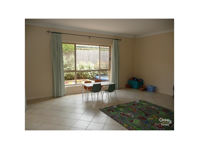 10 Annabelle Drive, Hallett Cove SA 5158