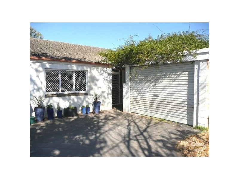 10 Caroona Avenue, Hove SA 5048