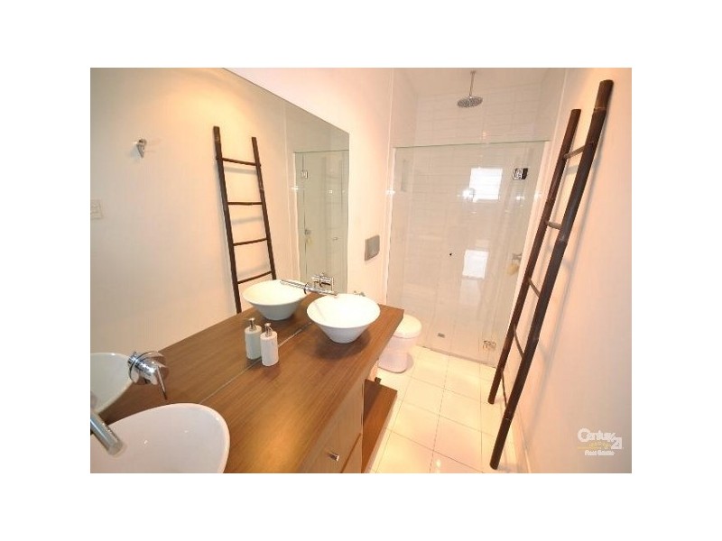 2B Barton Avenue, Kingston Park SA 5049