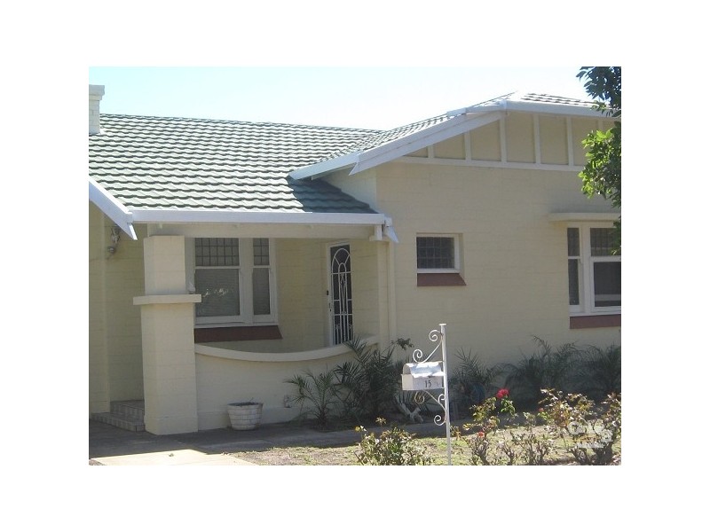 15 Fisher Tce, Glenelg North SA 5045