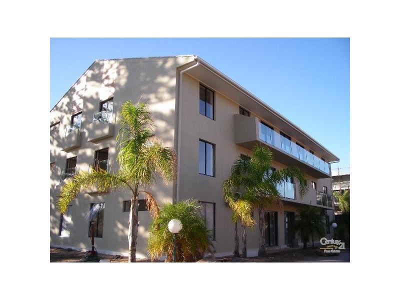 12 / 18 Broadway, Glenelg South SA 5045