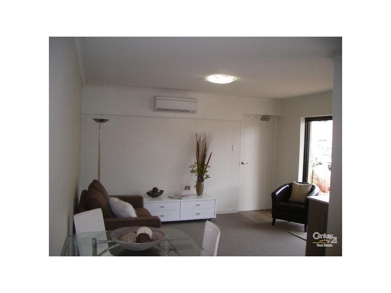 12 / 18 Broadway, Glenelg South SA 5045