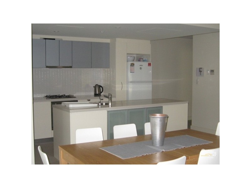 504 / 19 Holdfast Promenade, Glenelg SA 5045