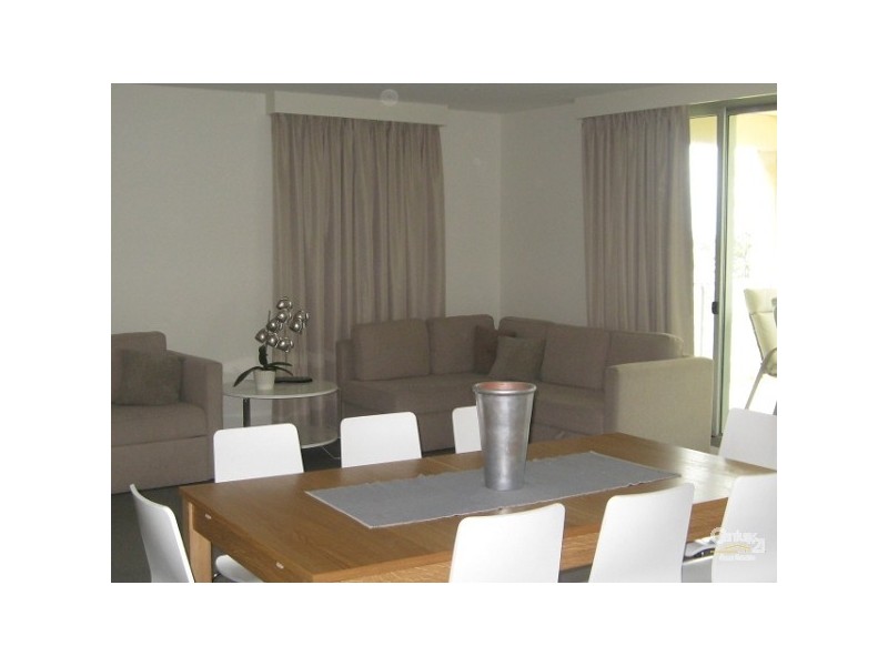 504 / 19 Holdfast Promenade, Glenelg SA 5045