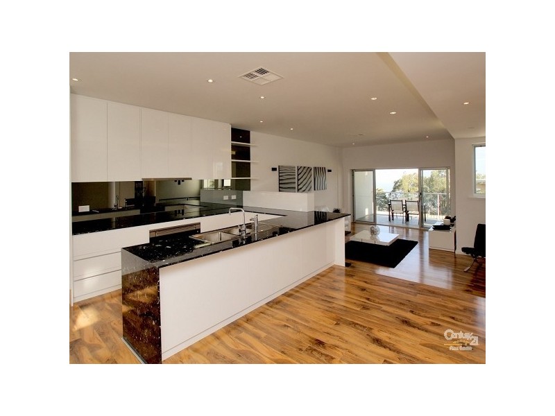 4 / 11 Burnham Road, Kingston Park SA 5049
