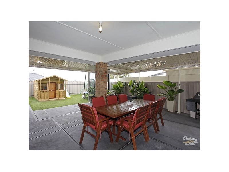 2 Steamranger Drive, Sheidow Park SA 5158