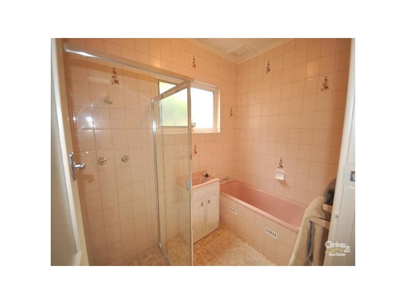 1 Anton Street, Marion SA 5043