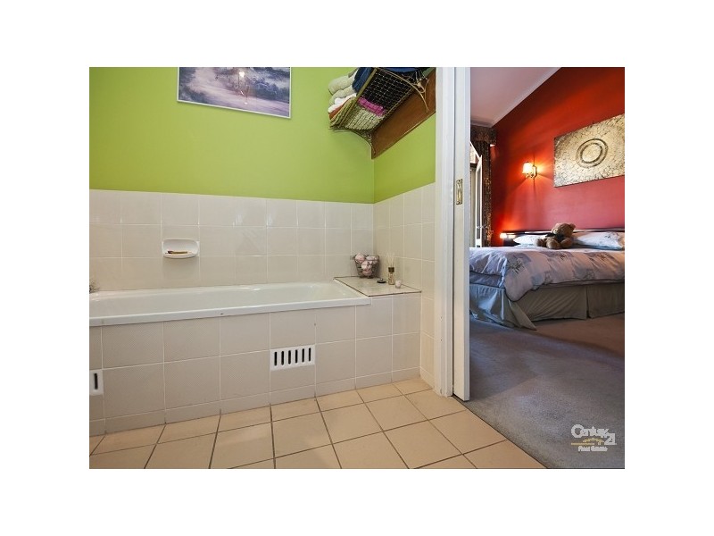 4/35A South Esplanade  Cnr Broadway, Glenelg South SA 5045