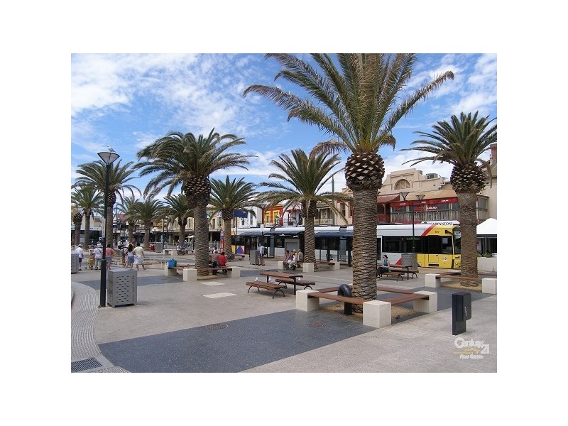 4/35A South Esplanade  Cnr Broadway, Glenelg South SA 5045
