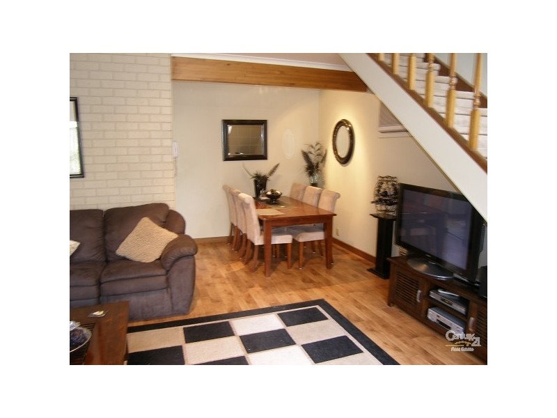 1 / 8 WALLALA AVENUE, Park Holme SA 5043