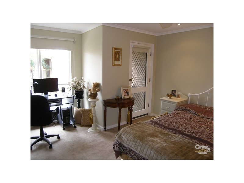 1 / 8 WALLALA AVENUE, Park Holme SA 5043