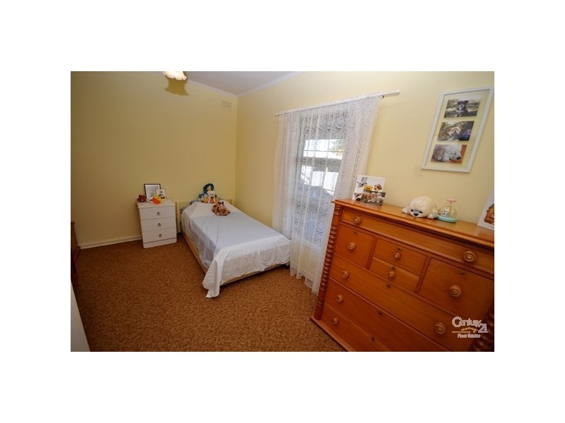 39 St Andrews Cres, Novar Gardens SA 5040