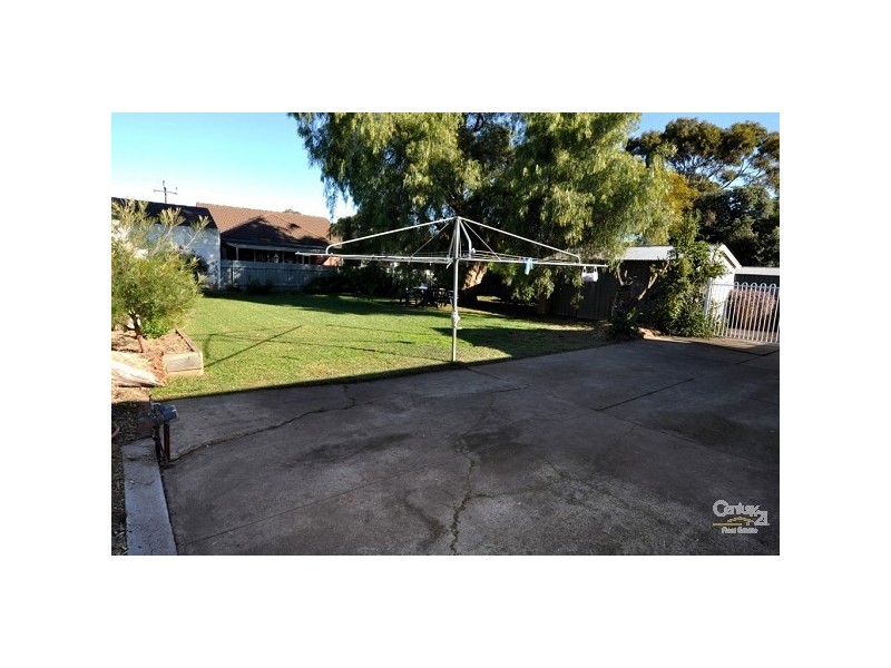 39 St Andrews Cres, Novar Gardens SA 5040