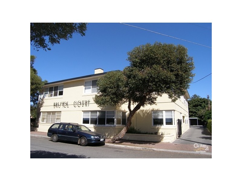 2 / 9 BRISTOL STREET, Glenelg South SA 5045