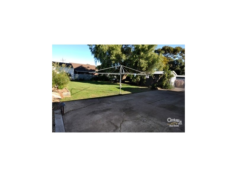 39 ST ANDREWS CRES, Novar Gardens SA 5040
